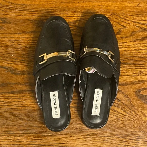 Steve Madden Black Slip-On Shoes with Gold Detail - Picture 6 of 8